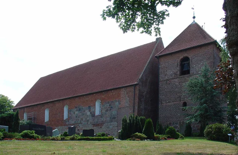 St.-Stephanus-Kirche in Schortens – Ortsfoto für die Umzugsseite von Herzig Dienstleistungen