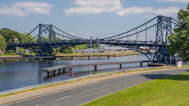 Kaiser-Wilhelm-Brücke in Wilhelmshaven – Ortsfoto für die Umzugsseite von Herzig Dienstleistungen